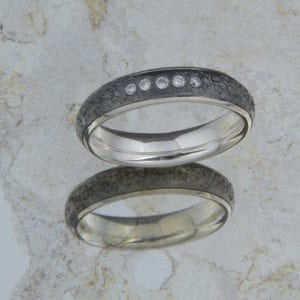 Eisschlagring Tantal mit innenring aus Schneesilber 935 mit fünf Brillanten