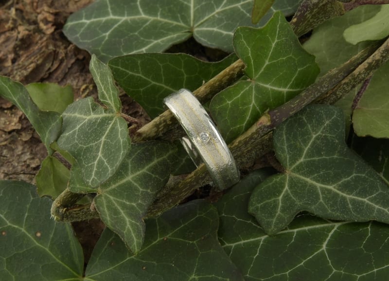 Mehrfarbiger Schmiedering