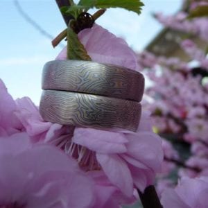Spiegelbildliche Mokume Gane Ringe