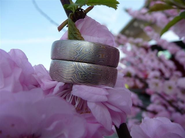 Spiegelbildliche Mokume Gane Ringe