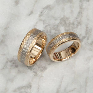 Eisschlagringe in Gelbgold und Palladium