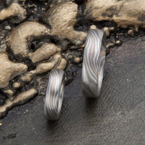 Mokume Gane Ringe mit zwei Sternen innen Rotgold 917 Palladium Schneesilber Krüger Rand