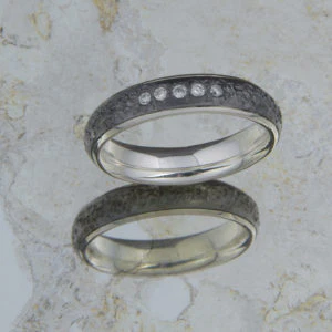 Eisschlagring Tantal mit innenring aus Schneesilber 935 mit fünf Brillanten