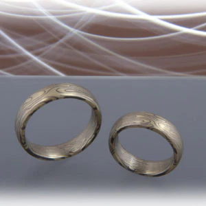 Spiegelbildliche Mokume Gane Ringe